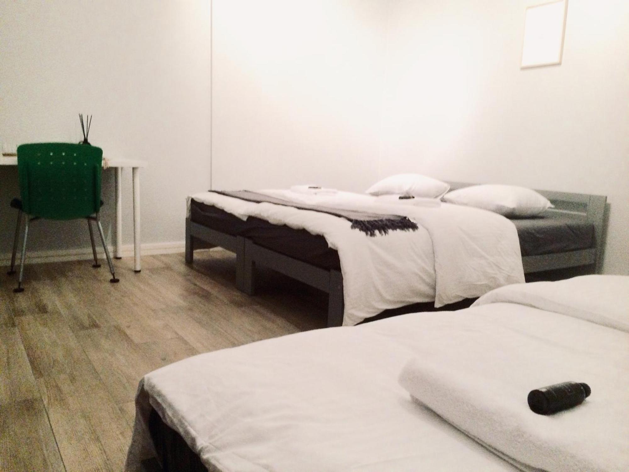 Fractal Guest Rooms - Poznan Centrum Andersia Square & Old Town Pokoj fotografie